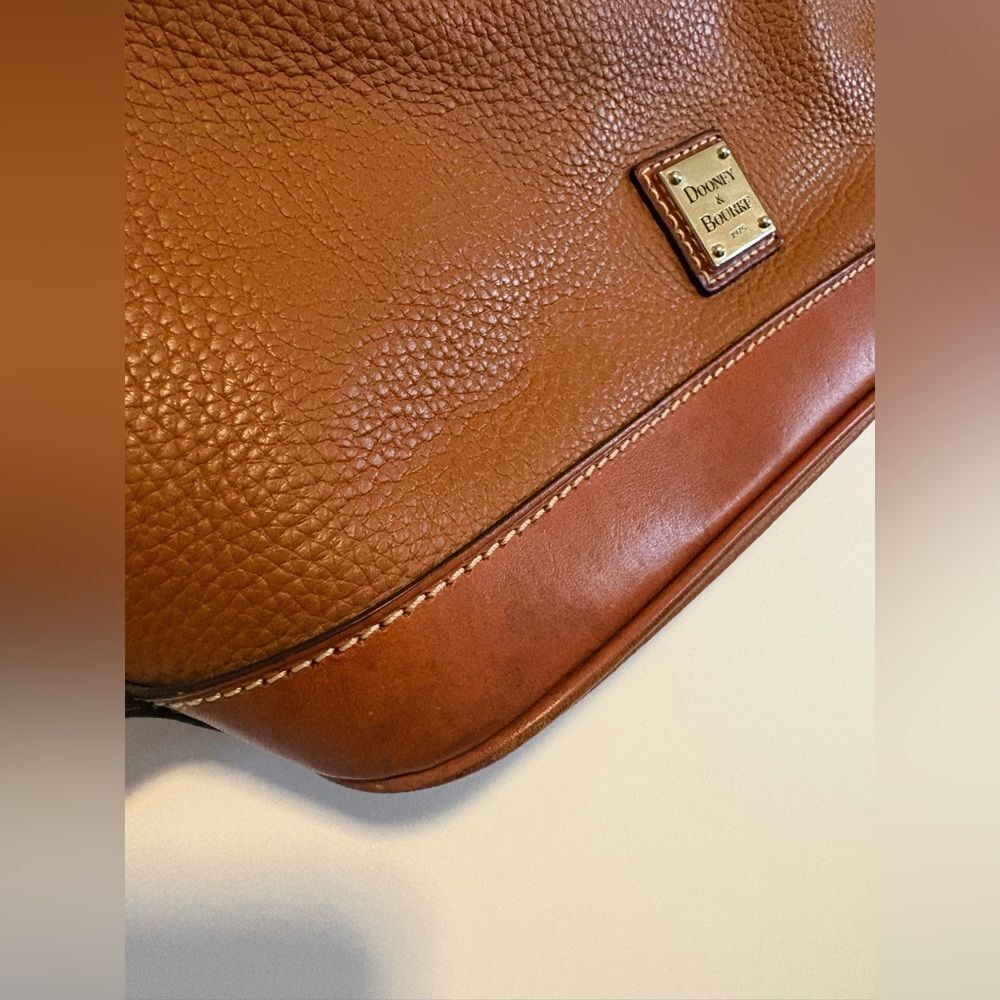 Dooney & Bourke Zip Top Brown Pebble Leather Satchel Purse - Picture 2 of 8